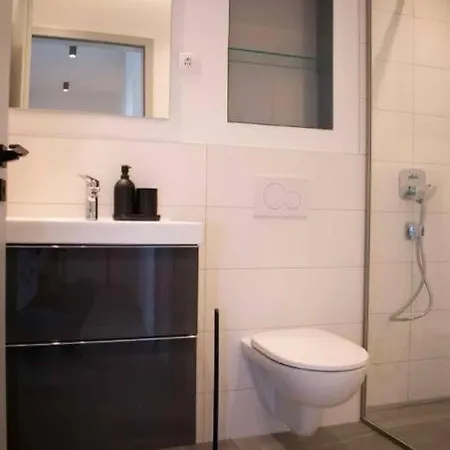 Appartement Luxury Cozy 2 Bdr Downtown Apt.1 *